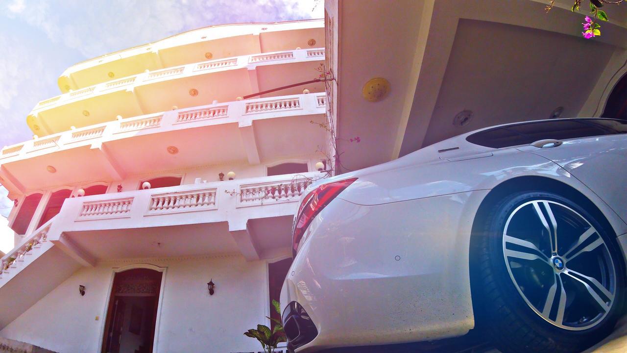 Dew Grand Regency Apartment Bataduwa Exterior photo