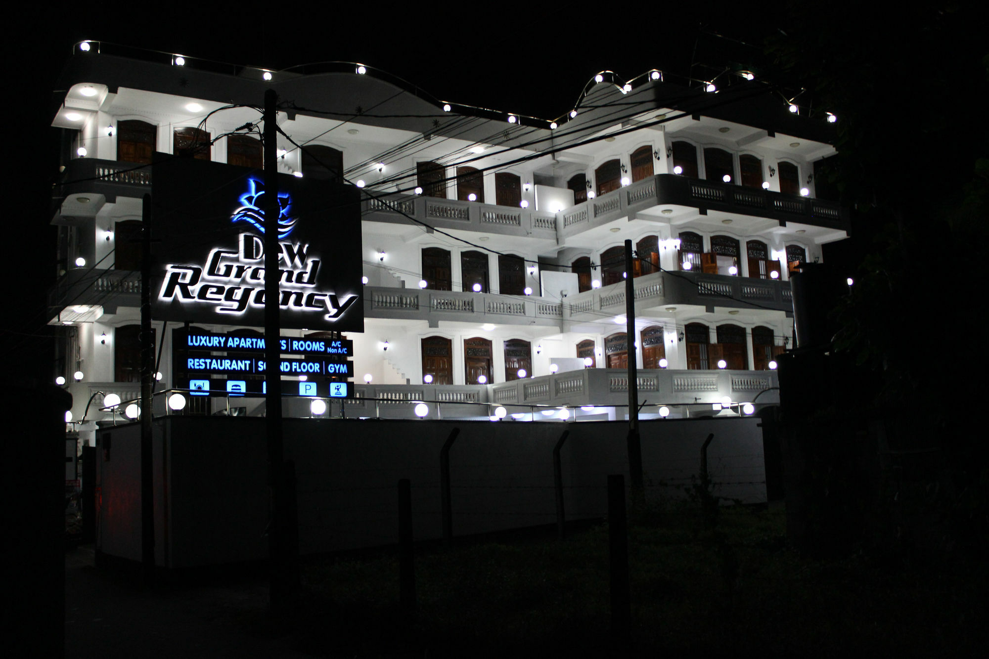 Dew Grand Regency Apartment Bataduwa Exterior photo