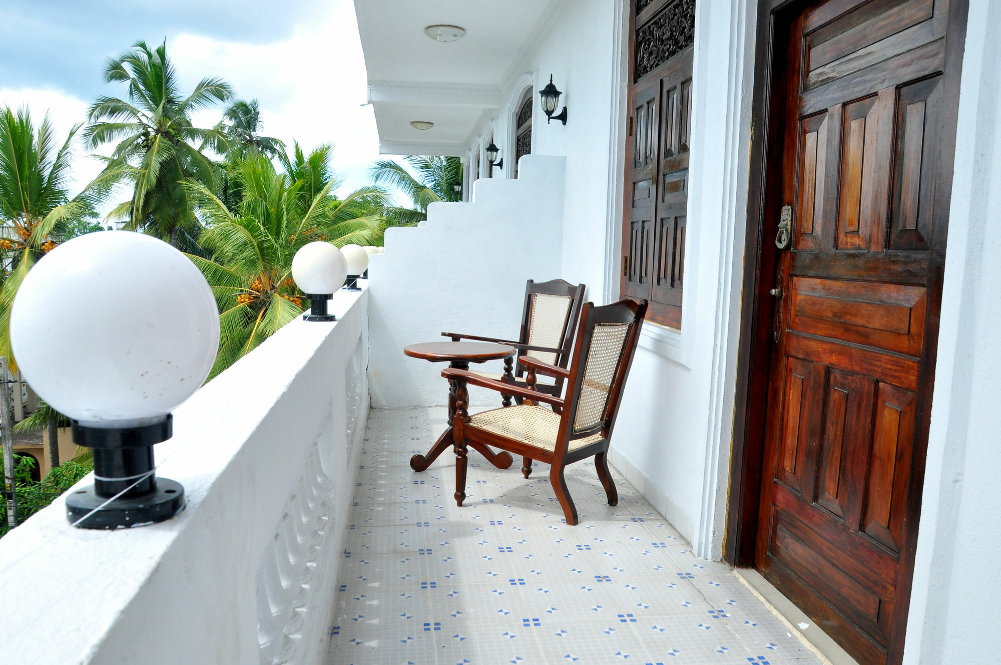 Dew Grand Regency Apartment Bataduwa Exterior photo